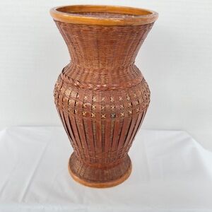 Vintage Asian Elegant Brown Woven Wicker Vase Copper Insert 10” tall